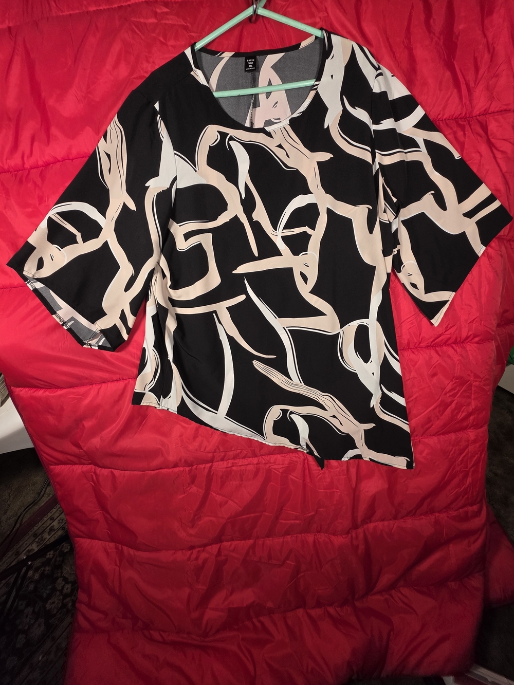 SHEIN Black Top with Cream Abstract Swirl Print